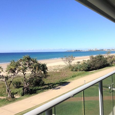Pacific Surf Absolute Beachfront Apartments Gold Coast Exterior foto